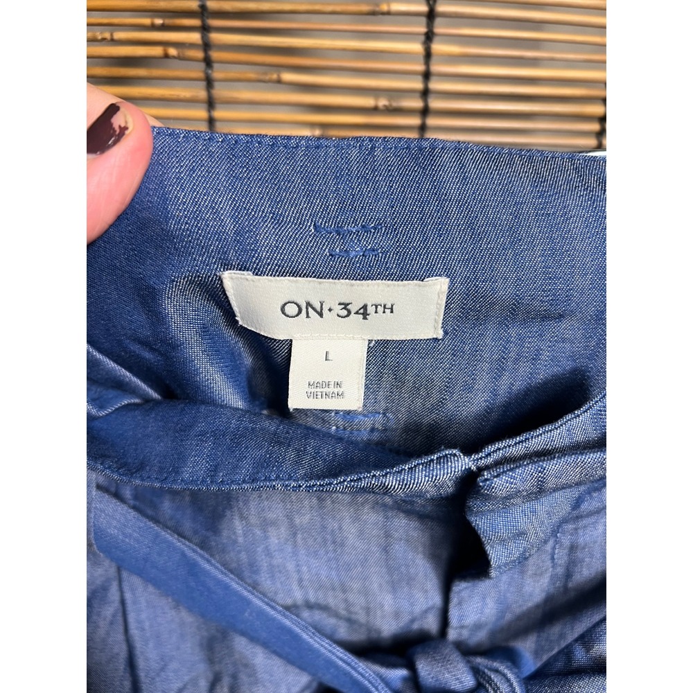 On 34th Blue Chambray Paperbag Waist Tie Front Shorts Large L High Rise Cuffed - Picture 4 of 6